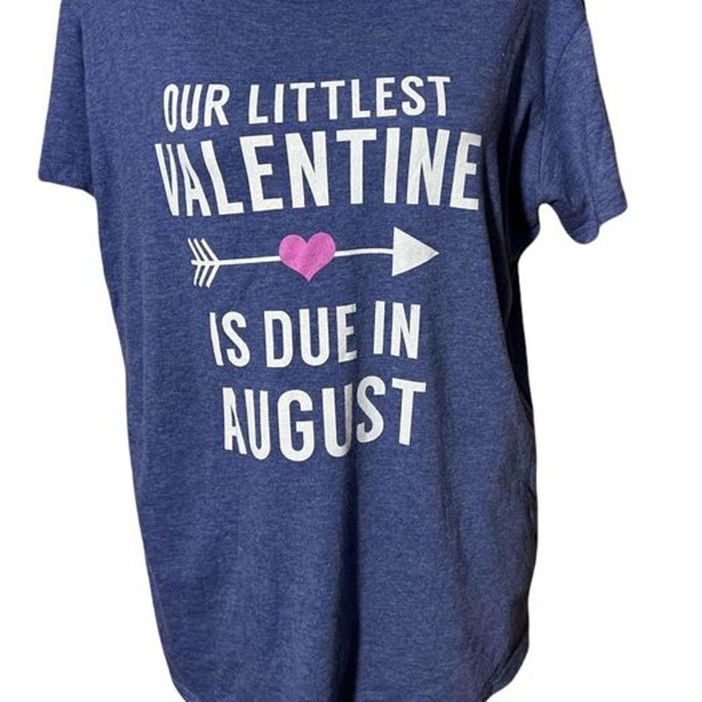 Pregnancy Announcement Tee Shirt Due in August Sz Large